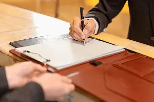 瓦努阿图那边到匈牙利旅游的一周旅游攻略