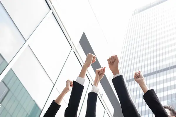 阿曼的人到匈牙利旅游多少钱